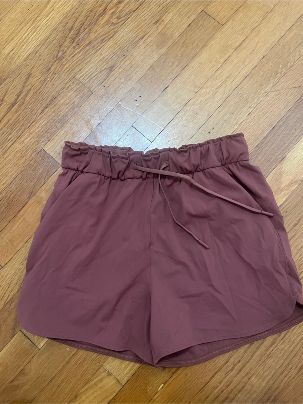 Lululemon luxtreme shorts size 6